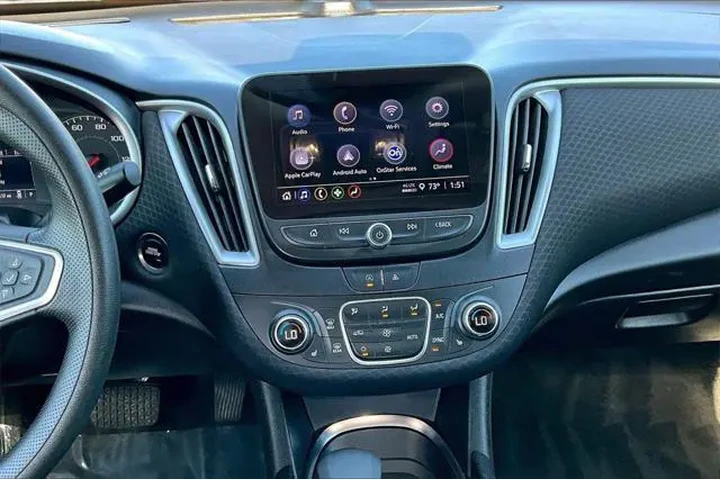 $19991 : Chevrolet Malibu 2024 LT 4dr image 9