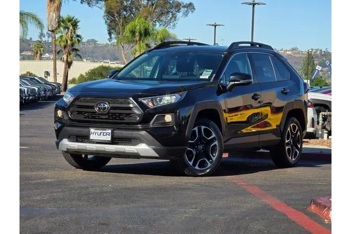 $23300 : Toyota RAV4 2019 AWD Adventu image 2