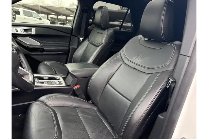 $33605 : Ford Explorer 2021 AWD ST 4d image 9