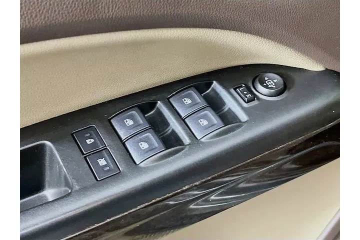 $29975 : GMC Canyon 2019 4x4 SLT 4dr image 9