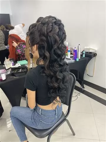 Nancys Beauty Bar image 2