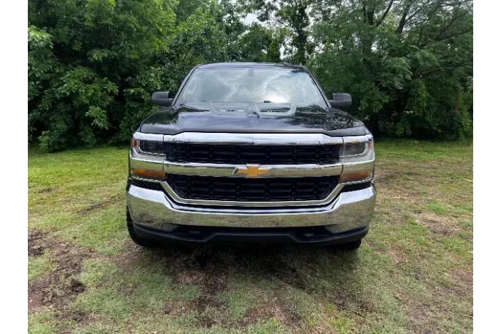 $24995 : 2019 Silverado 1500 LD LT image 6