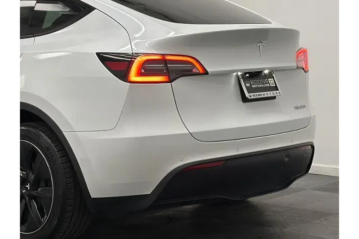 $24750 : Tesla Model Y 2021 AWD Long image 7