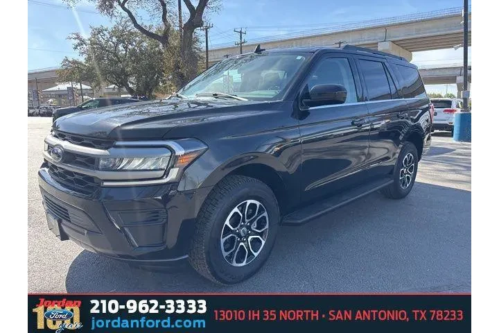 $38874 : Ford Expedition 2024 4x2 XLT image 3