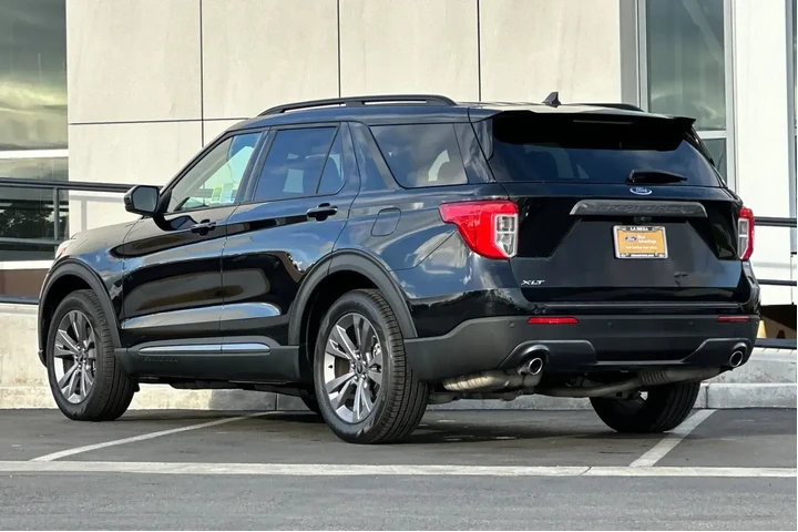 $27700 : Ford Explorer 2022 XLT 4dr S image 5