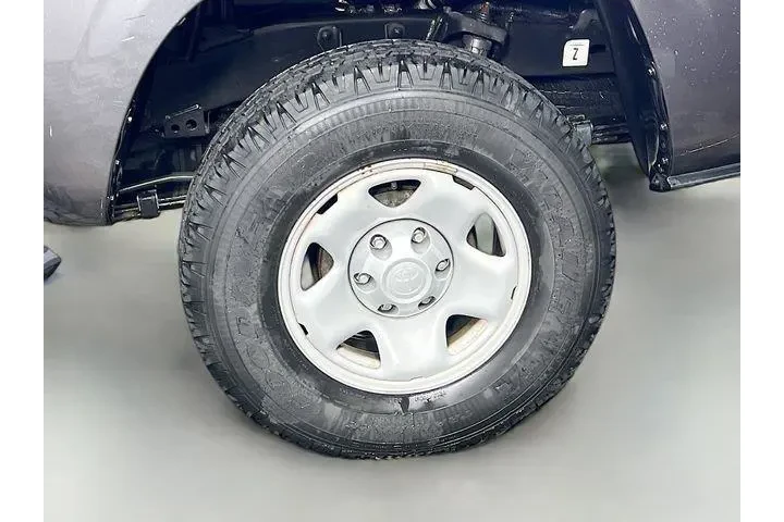 $22880 : Toyota Tacoma 2018 4x2 SR 4d image 10