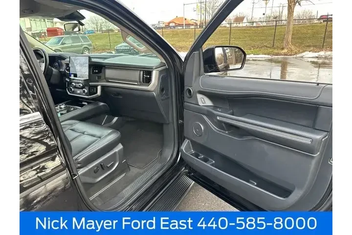 $39995 : Ford Expedition 2024 4x4 XLT image 9