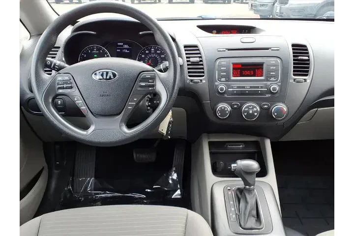 $8769 : Kia Forte 2014 LX 4dr Sedan image 4