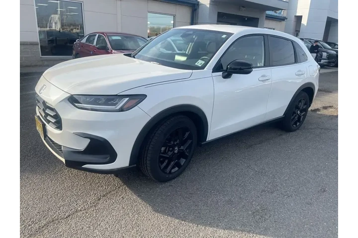 $23495 : Honda HR-V 2023 AWD Sport 4d image 3