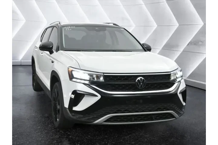 $20420 : Volkswagen Taos 2023 SE 4dr image 1