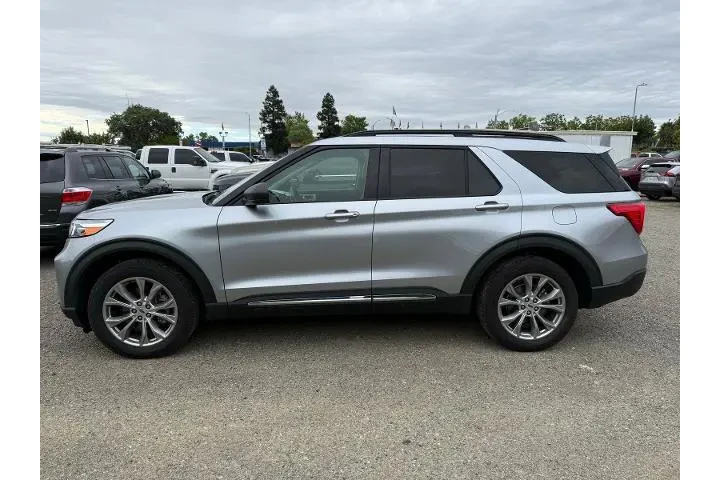 $26500 : Ford Explorer 2022 AWD XLT 4 image 2