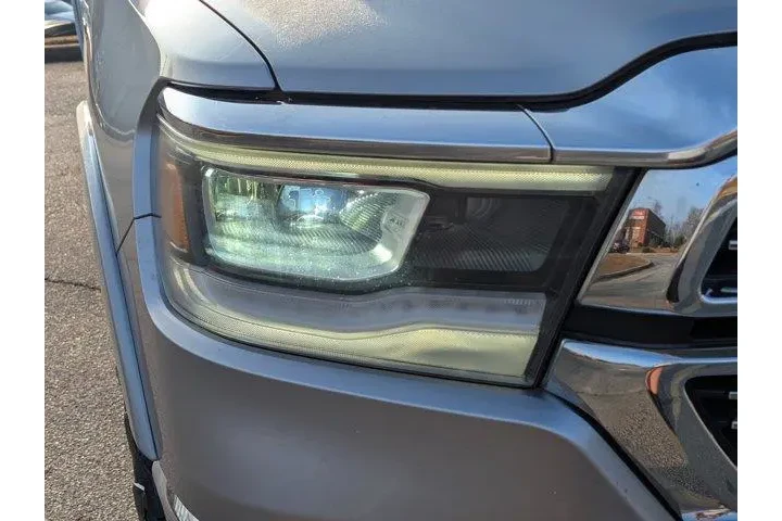 $30999 : Ram 1500 2019 4x4 Laramie 4d image 4