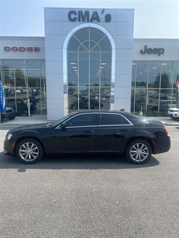 $24995 : PRE-OWNED 2018 CHRYSLER 300 T image 5