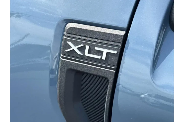 $33015 : Ford Maverick 2025 AWD XLT 4 image 8