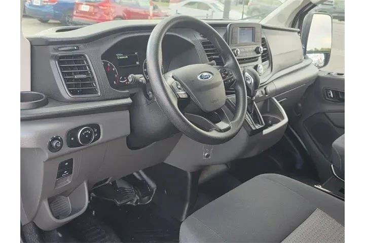 $32227 : Ford Transit 2024 250 3dr SW image 7
