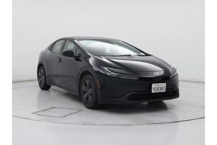 $27998 : Toyota Prius 2023 LE 4dr Hat image 1
