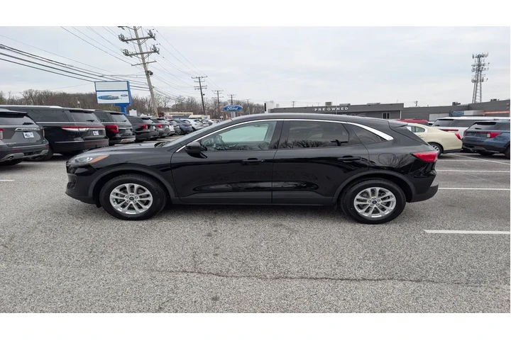 $17996 : Ford Escape 2020 AWD SE 4dr image 3