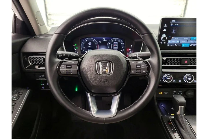 $28998 : Honda Civic 2024 Touring 4dr image 10