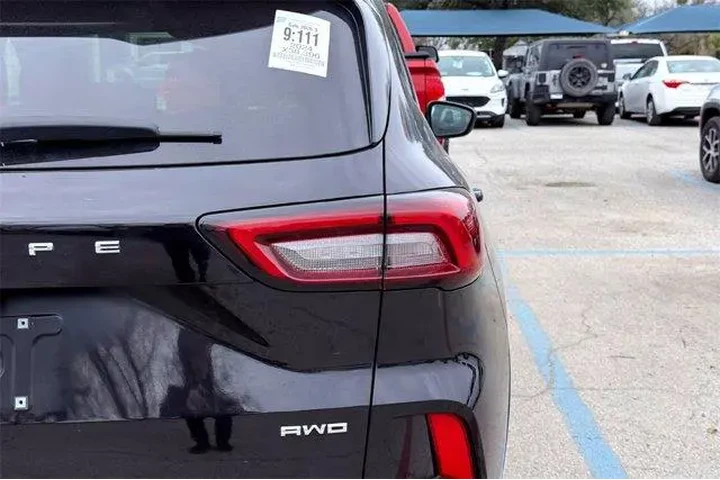 $21731 : Ford Escape 2024 AWD ST-Line image 7