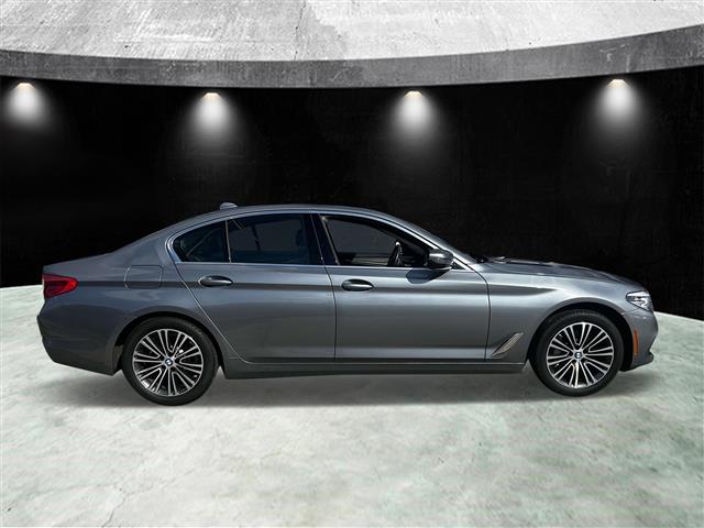 $23985 : Pre-Owned 2020 5 Series 530i image 7