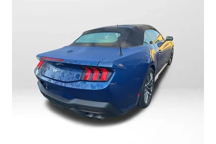 $35000 : Ford Mustang 2024 EcoBoost P image 4