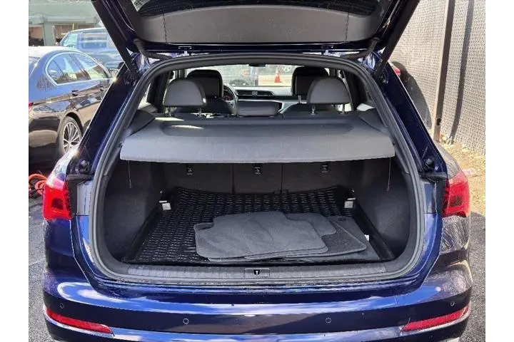 $23990 : Audi Q3 2021 AWD quattro Pre image 10