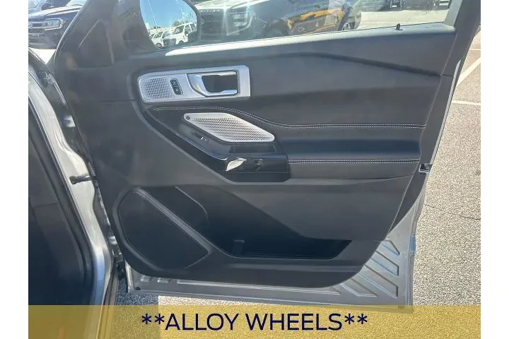$39998 : Ford Explorer 2023 AWD ST 4d image 9
