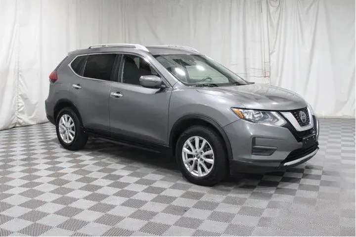 $14985 : Nissan Rogue 2020 SV 4dr Cro image 1