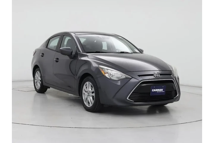 $13998 : Scion iA 2016 4dr Sedan 6A image 1