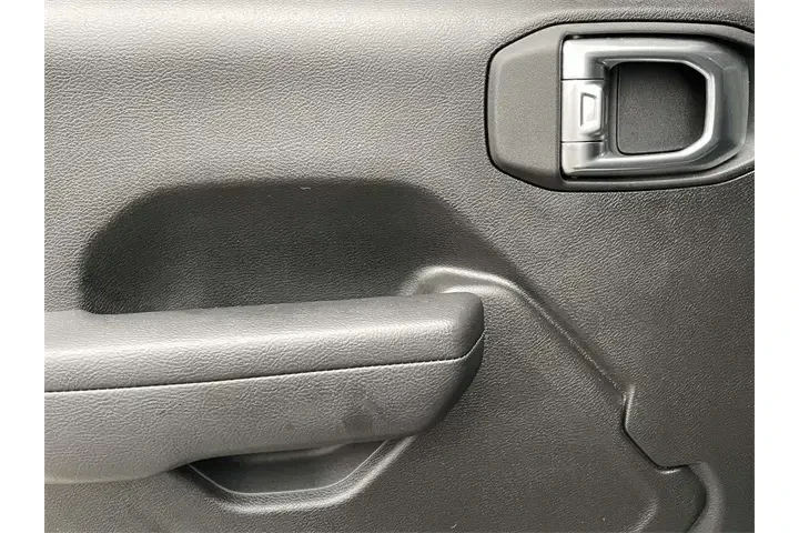 $38900 : Jeep Gladiator 2025 4x4 Spor image 9