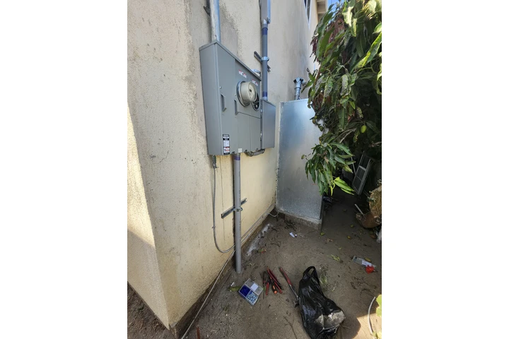 Electricista 24/7 image 3