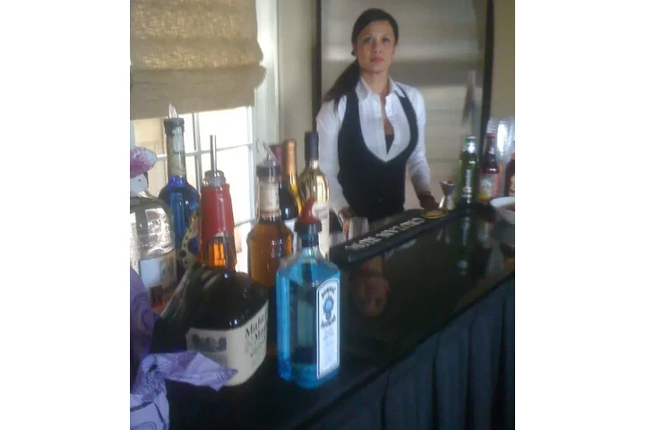 bartender Intercity image 1