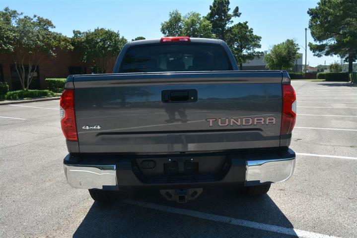 2018 Tundra SR5 image 7