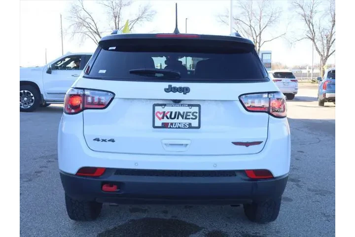 $23677 : Jeep Compass 2025 4x4 Trailh image 8