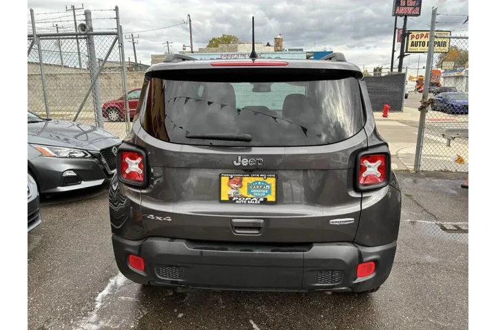 $16995 : 2018 Renegade Latitude image 8