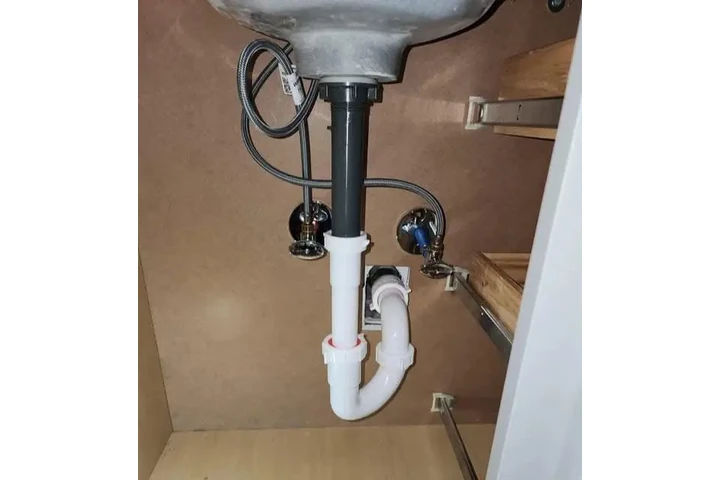 Memo’S Plumbing image 8