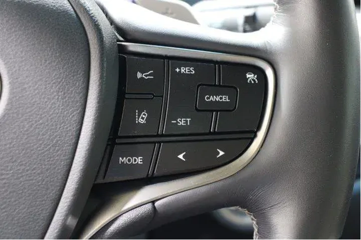 $27984 : Lexus ES 350 2019 F SPORT 4d image 10