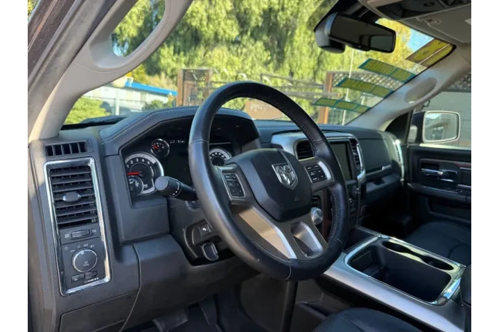 $34995 : 2018 RAM 1500 Laramie image 9