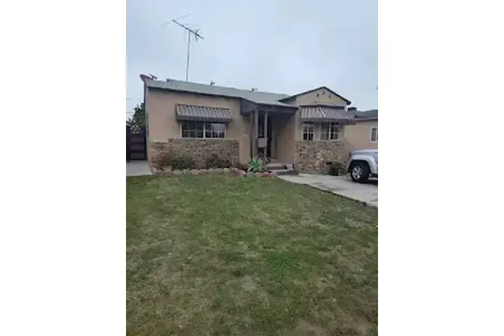 HERMOSA CASA EN SOUTHGATE image 7