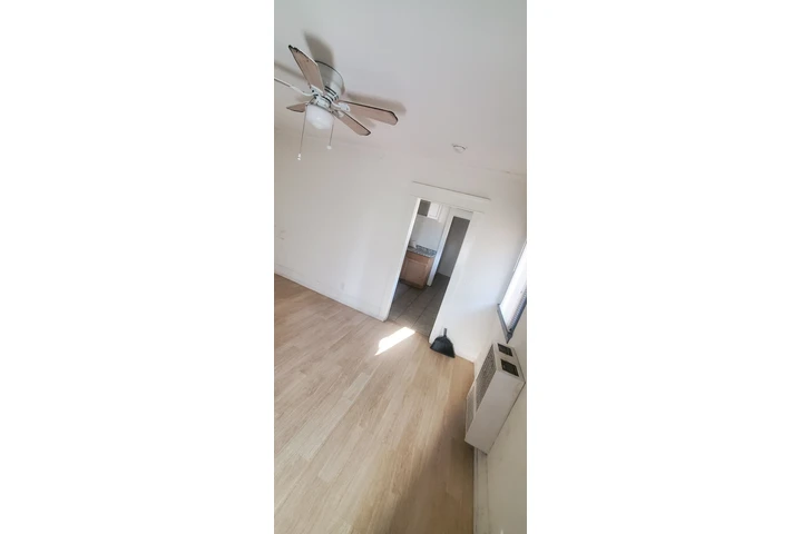 $1950 : Se Renta apartamento image 6