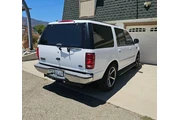 FORD Expedition color Blanco. en Riverside
