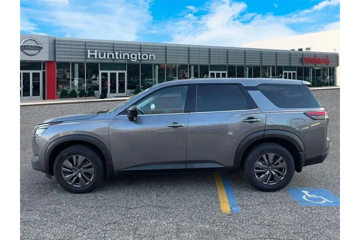 $21222 : Nissan Pathfinder 2023 AWD S image 5
