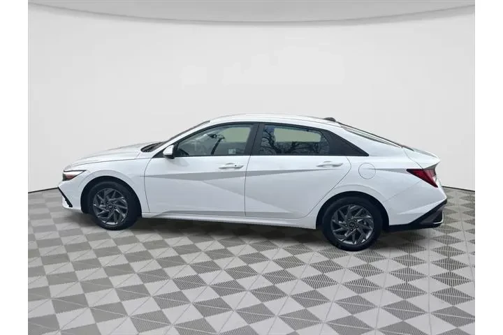 $22498 : Hyundai ELANTRA Hybrid 2025 image 4
