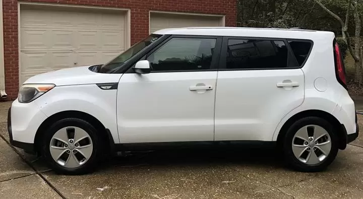 $4500 : 2014 Kia Soul Wagon image 1