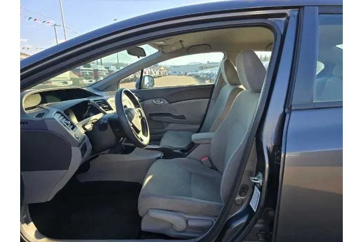 $11990 : Honda Civic 2012 LX 4dr Seda image 9