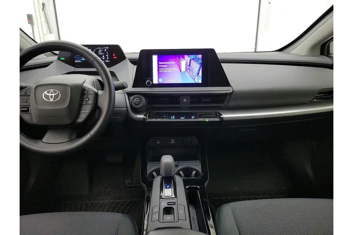 $26998 : Toyota Prius 2024 LE 4dr Hat image 9