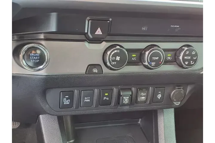 $27999 : Toyota Tacoma 2019 4x2 TRD O image 6