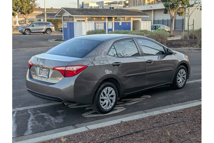 $14988 : 2018 Corolla LE image 5