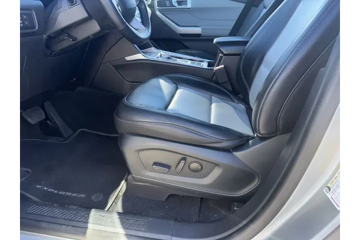 $25353 : Ford Explorer 2022 XLT 4dr S image 8