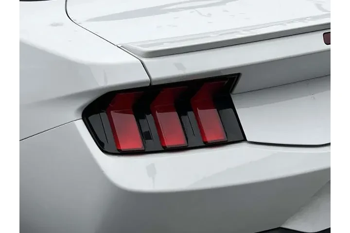 $35889 : Ford Mustang 2024 EcoBoost 2 image 9